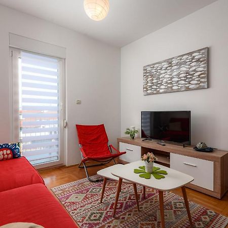 Apartment Ares 14 - Umag Center Экстерьер фото