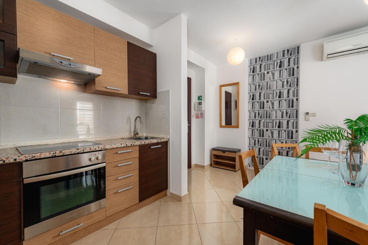 Apartment Ares 14 - Umag Center Экстерьер фото